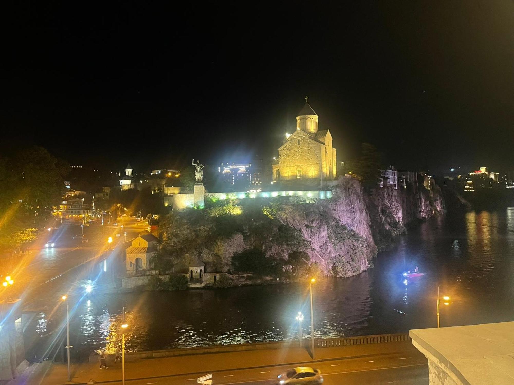 Meidan Inn Tbiliszi Kültér fotó